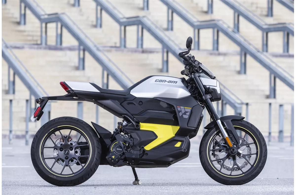 Can-Am Pulse 73' Can-Am Pulse 73'