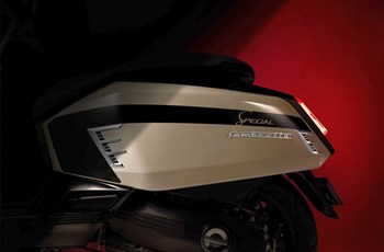 Lambretta X300 Special 2025 - Bild 4