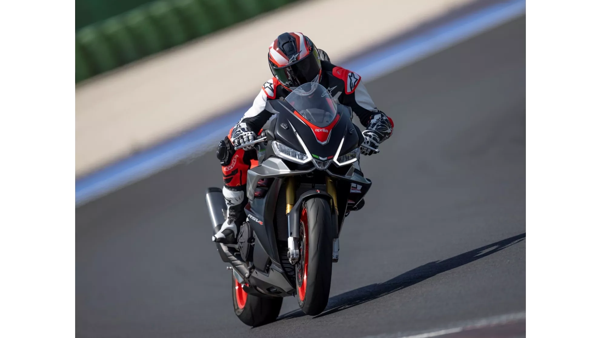 Aprilia RSV4 1100 - Image 5 Aprilia RSV4 1100 - Image 5