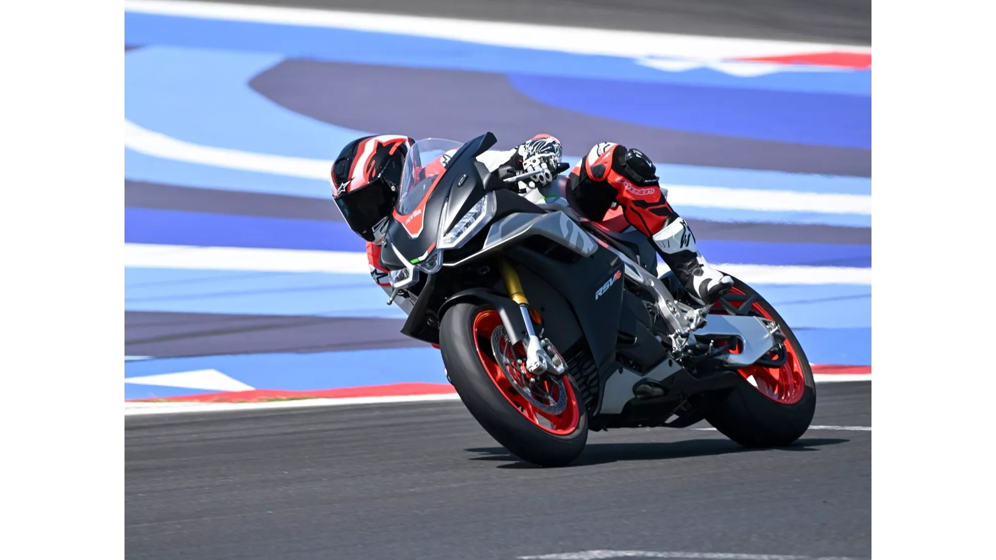 Aprilia RSV4 1100 - Image 1 Aprilia RSV4 1100 - Image 1