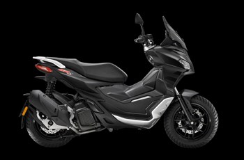 Aprilia SR GT 125 2025 - Bild 4 Aprilia SR GT 125 2025 - Bild 4