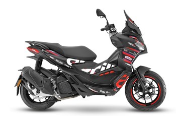 Aprilia SR GT Replica 125 2025 - Bild 2 Aprilia SR GT Replica 125 2025 - Bild 2