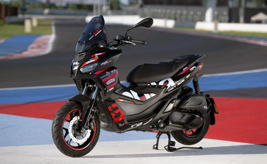 Aprilia SR GT Replica 200 Bild 3: Aprilia SR GT Replica 200