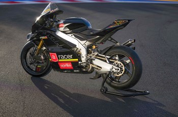 Aprilia RSV4 X ex3ma 2025 - Bild 4 Aprilia RSV4 X ex3ma 2025 - Bild 4