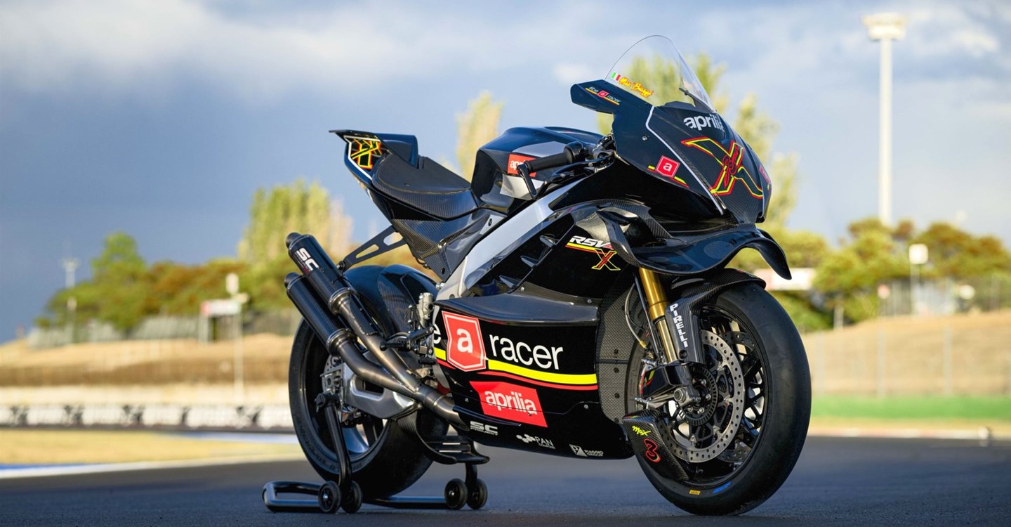 Aprilia RSV4 X ex3ma