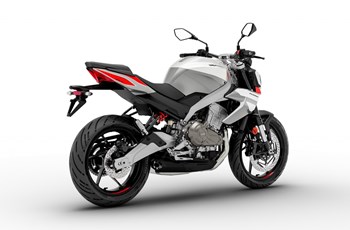 Aprilia Tuono 457 2025 - Bild 10 Aprilia Tuono 457 2025 - Bild 10