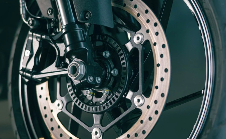 Aprilia Tuono 457 Bild 4: Aprilia Tuono 457