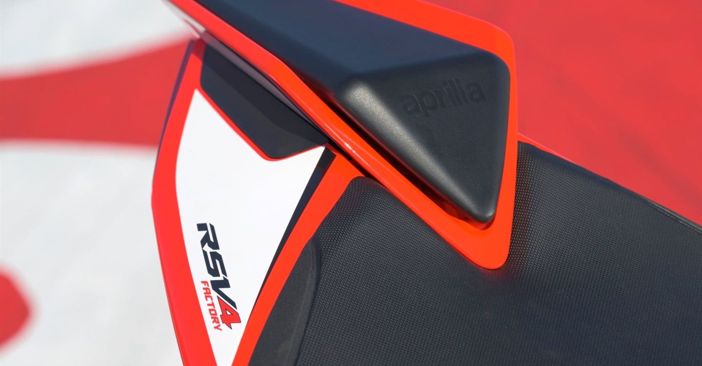 Aprilia RSV4 1100 Factory SE-09 SBK