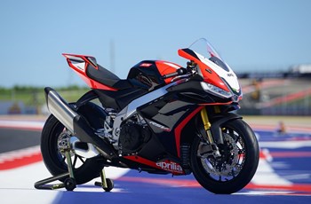 Aprilia RSV4 1100 Factory SE-09 SBK 2025 - Bild 6