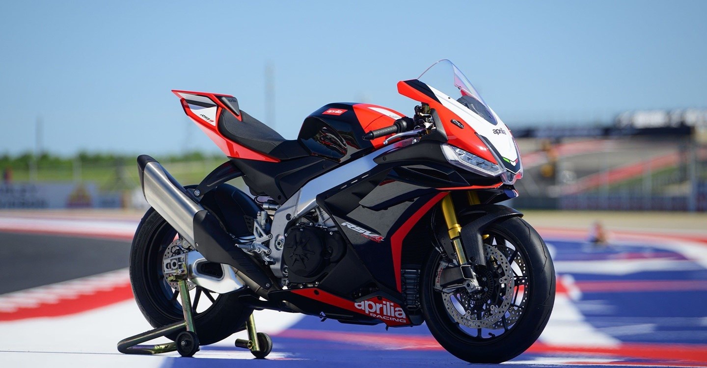 Aprilia RSV4 1100 Factory SE-09 SBK