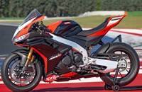 Aprilia RSV4 1100 Factory SE-09 SBK 2025 - Bild 11