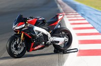 Aprilia Tuono V4 1100 Factory SE-09 SBK 2025 - Bild 4