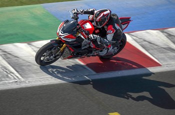 Aprilia Tuono V4 1100 Factory SE-09 SBK 2025 - Bild 13