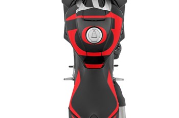 Aprilia RSV4 1100 Factory 2025 - Bild 7 Aprilia RSV4 1100 Factory 2025 - Bild 7