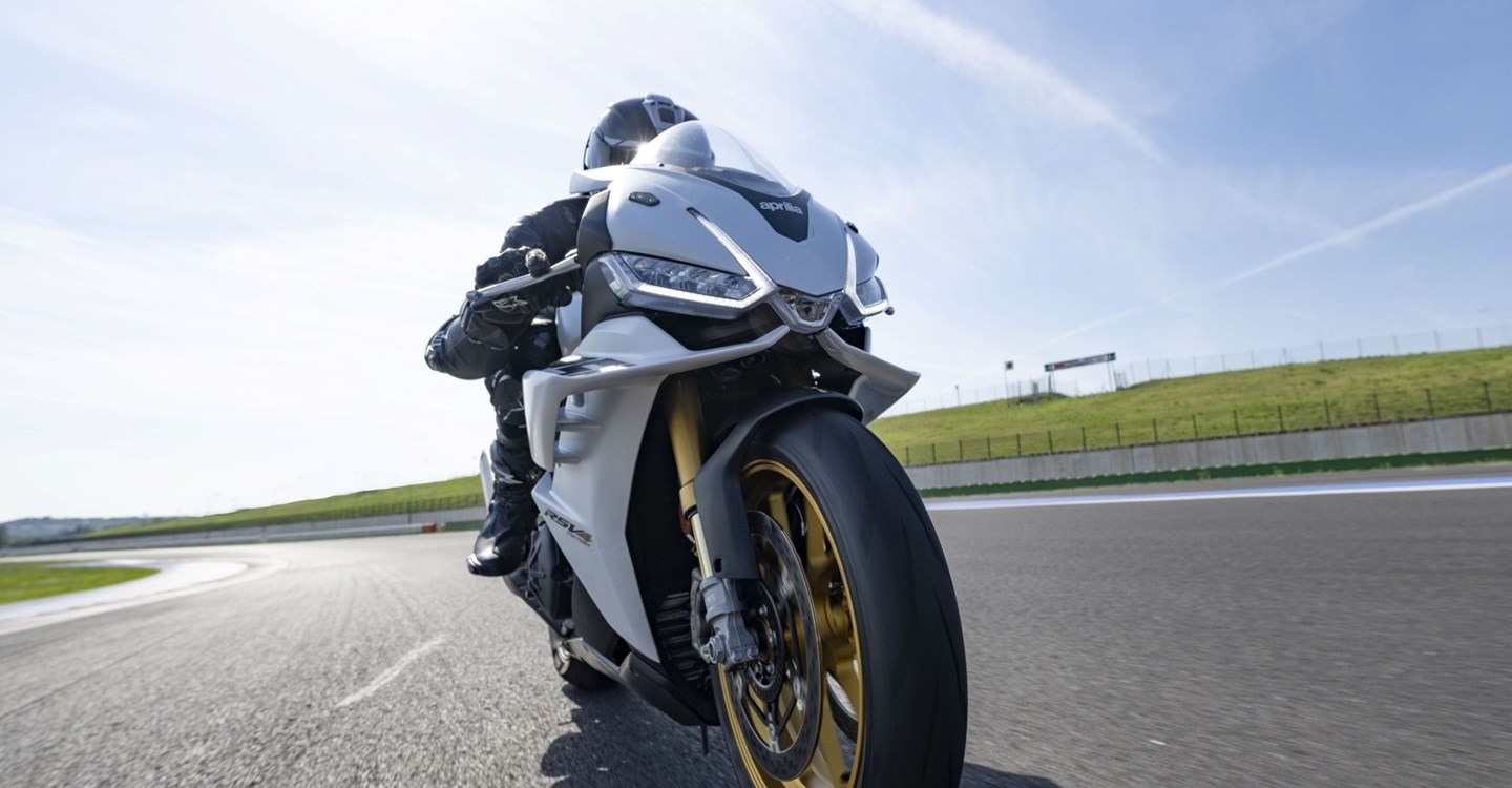Aprilia RSV4 1100 Factory