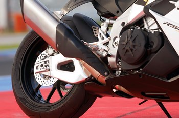 Aprilia RSV4 1100 Factory 2025 - Bild 15 Aprilia RSV4 1100 Factory 2025 - Bild 15