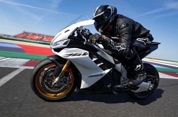 Aprilia RSV4 1100 Factory 2025 - Bild 18 Aprilia RSV4 1100 Factory 2025 - Bild 18
