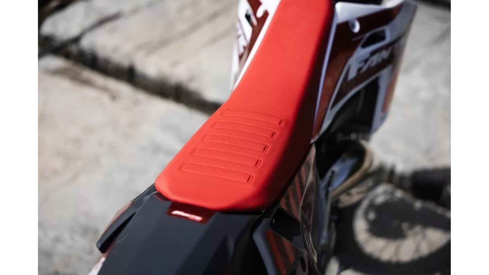 Fantic XE 125 - Image 2 Fantic XE 125 - Image 2