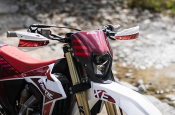 Fantic XE 125 2025 - Bild 3 Fantic XE 125 2025 - Bild 3