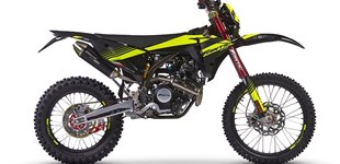 Fantic XEF 125 Competition 2025 vs Fantic XEF 125 Performance 2022