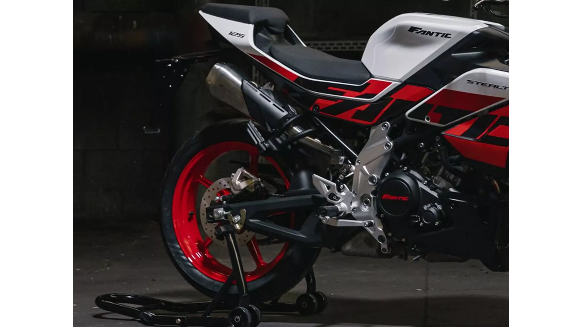 Fantic Stealth 125 - Image 19 Fantic Stealth 125 - Image 19