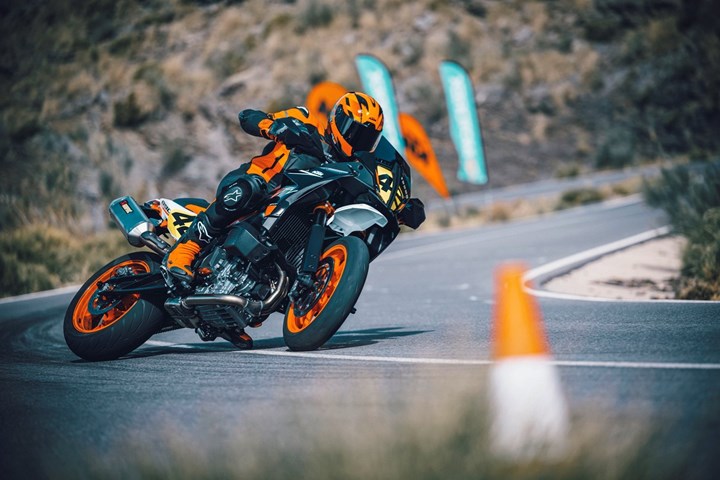 KTM 890 SMT () - Bild 4