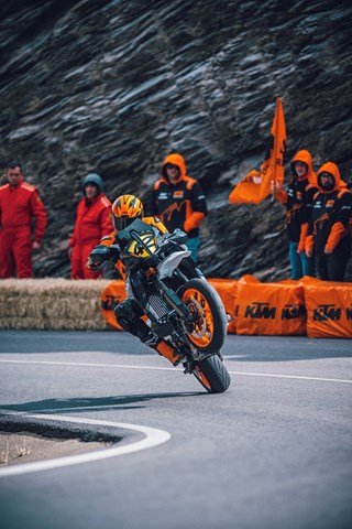 KTM 890 SMT () - Bild 6