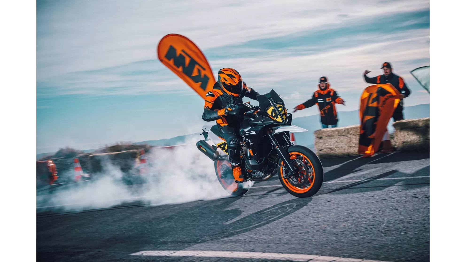 KTM 890 SMT - Imagem 12 KTM 890 SMT - Imagem 12