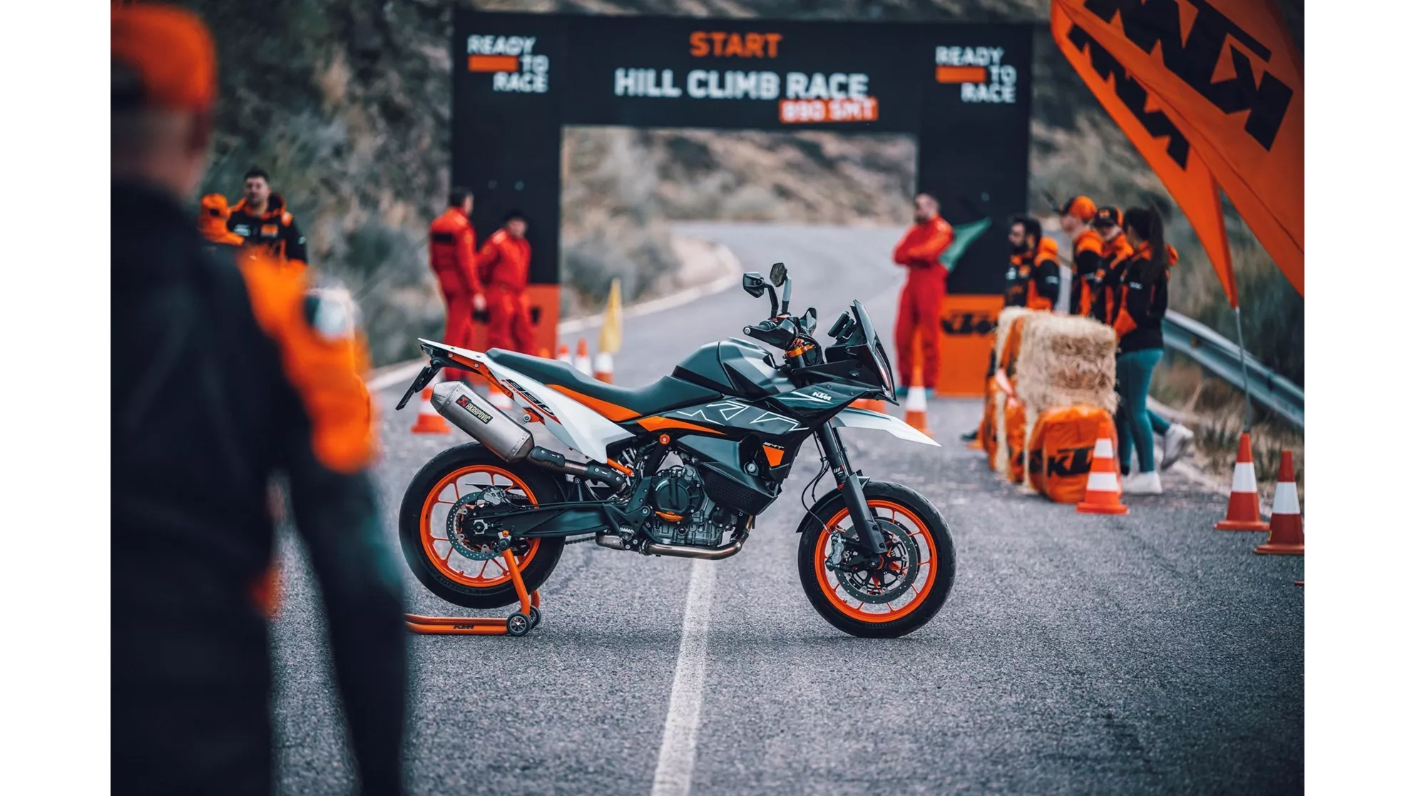 KTM 890 SMT - Imagem 18 KTM 890 SMT - Imagem 18