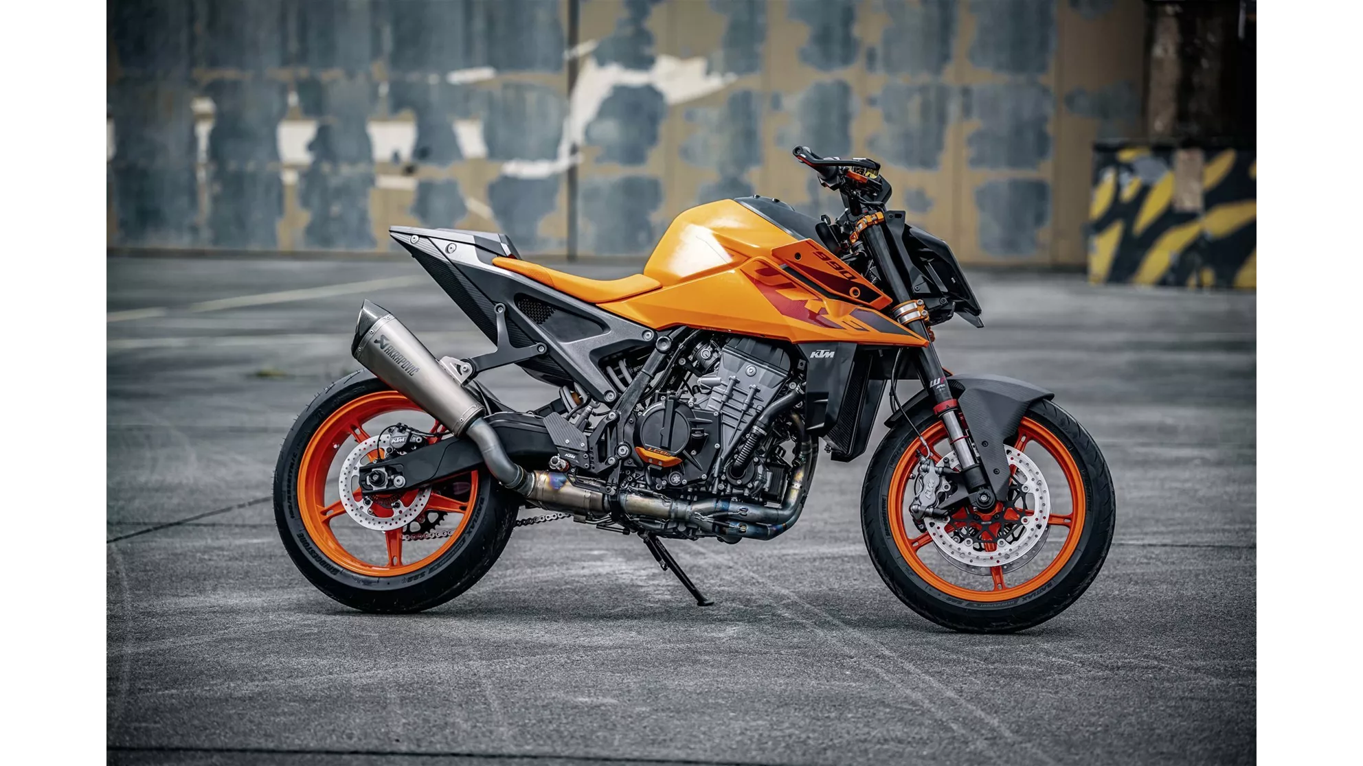 KTM 990 Duke - Image 3 KTM 990 Duke - Image 3