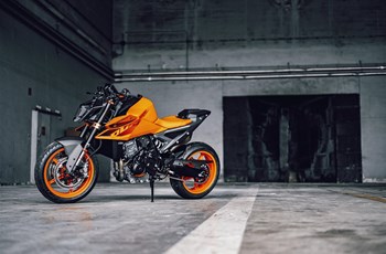 KTM 990 Duke 2026 - Bild 13
