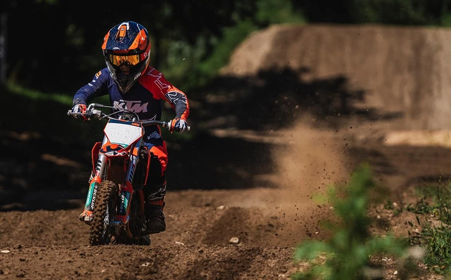 KTM 50 SX FACTORY EDITION Bild 2: KTM 50 SX FACTORY EDITION