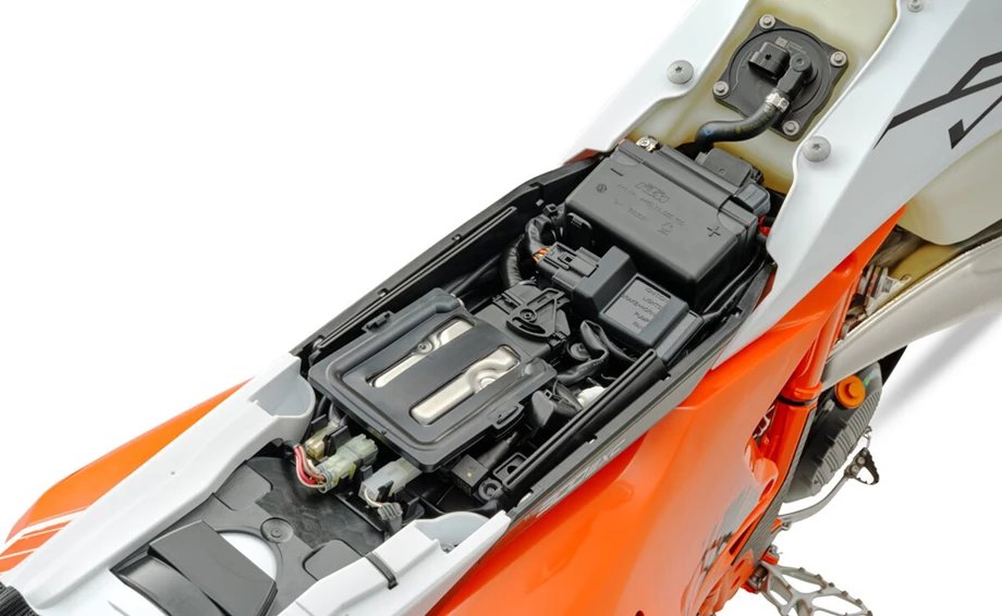 KTM 300 EXC HARDENDURO Bild 7: KTM 300 EXC HARDENDURO