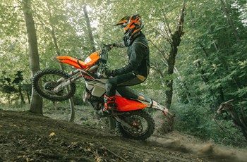 KTM 300 EXC HARDENDURO 2026 - Bild 12