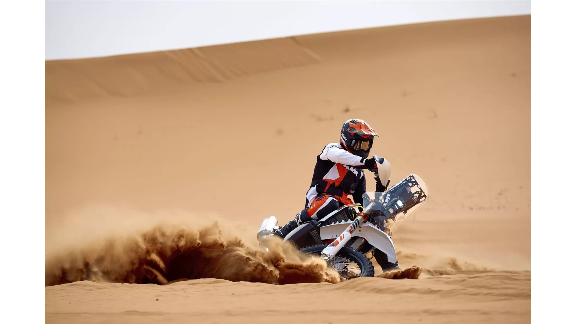 KTM 450 Rally Replica - Image 2 KTM 450 Rally Replica - Image 2