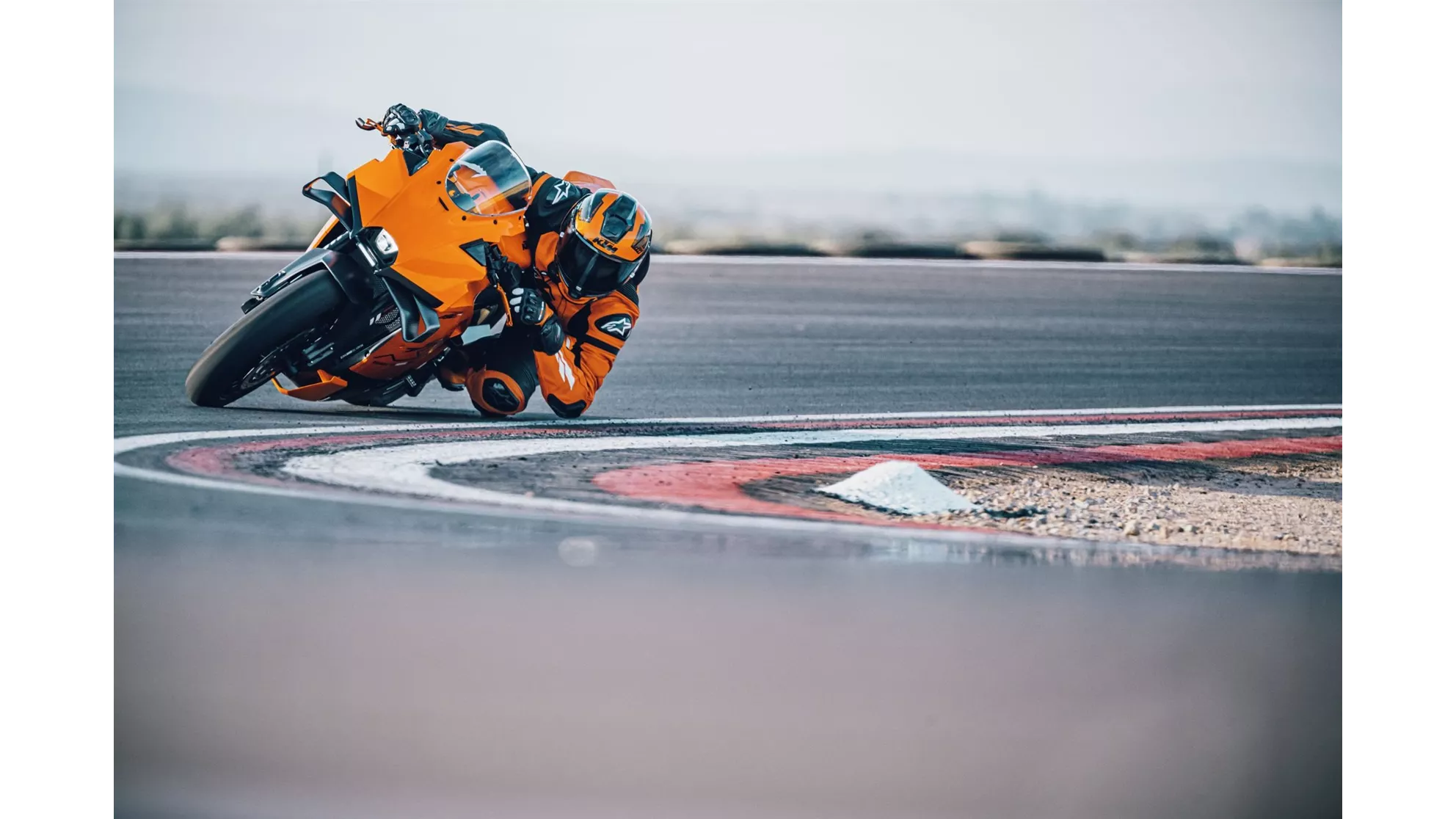 KTM 990 RC R - Obrázek 10 KTM 990 RC R - Obrázek 10