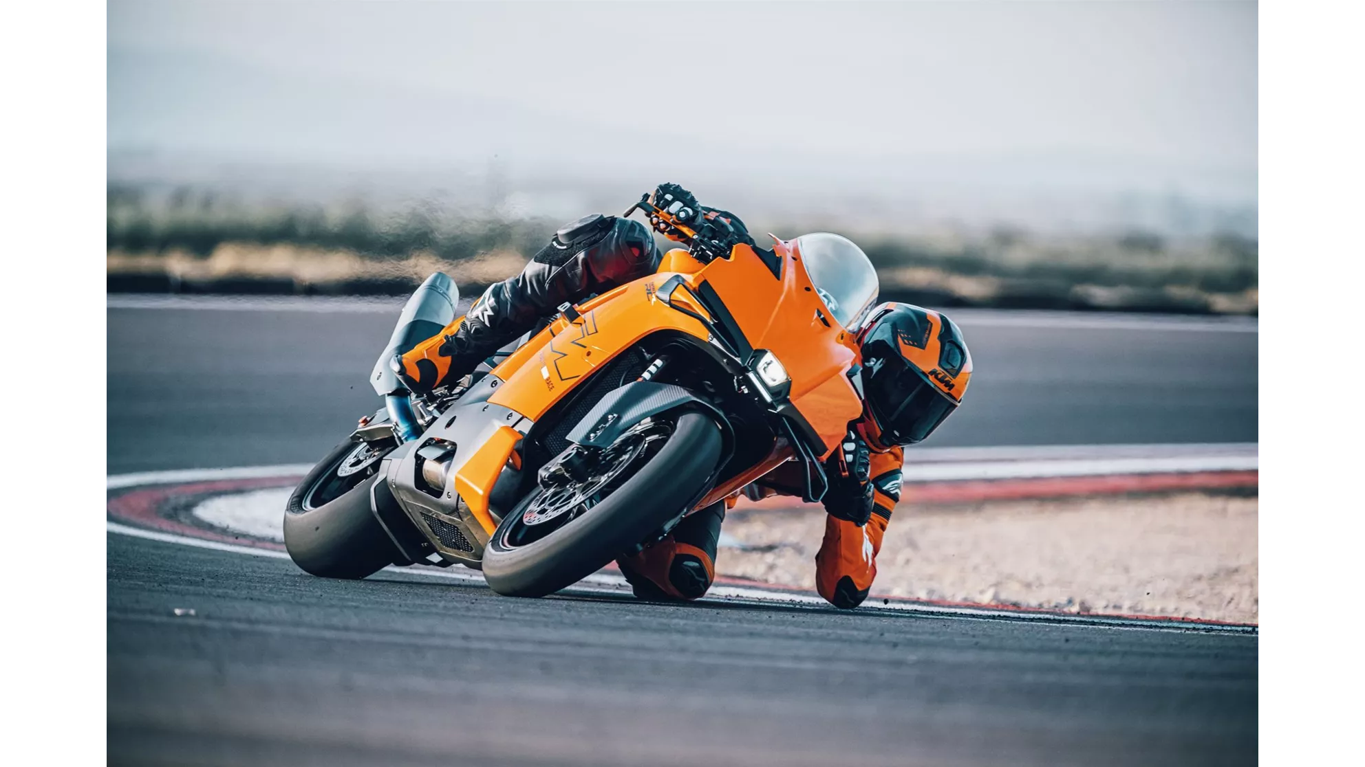 KTM 990 RC R - Obrázek 11 KTM 990 RC R - Obrázek 11