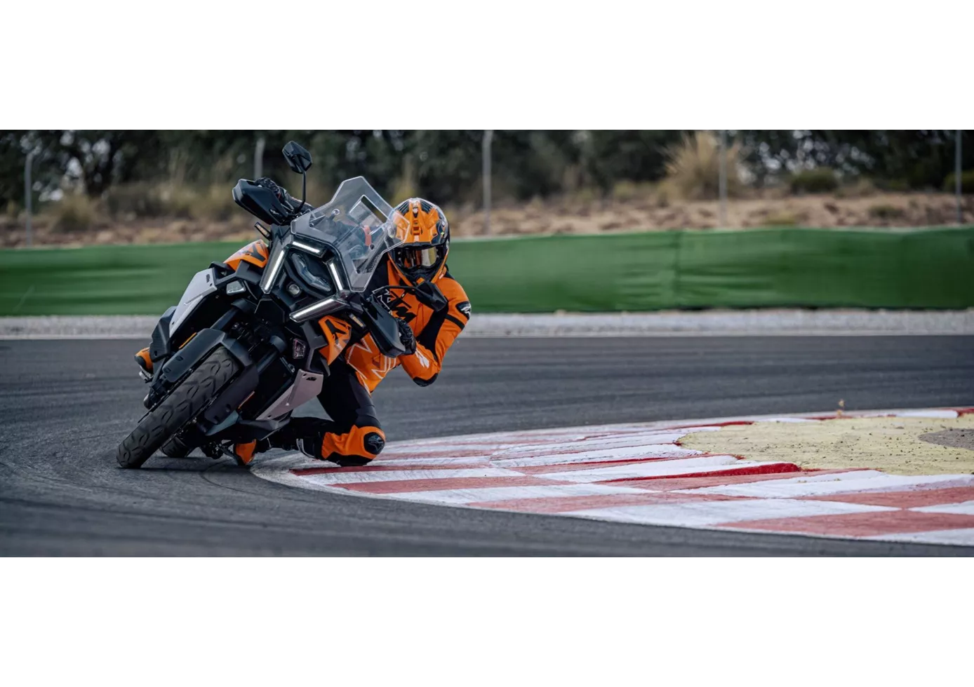 KTM 1390 Super Adventure S EVO 2026 KTM 1390 Super Adventure S EVO 2026