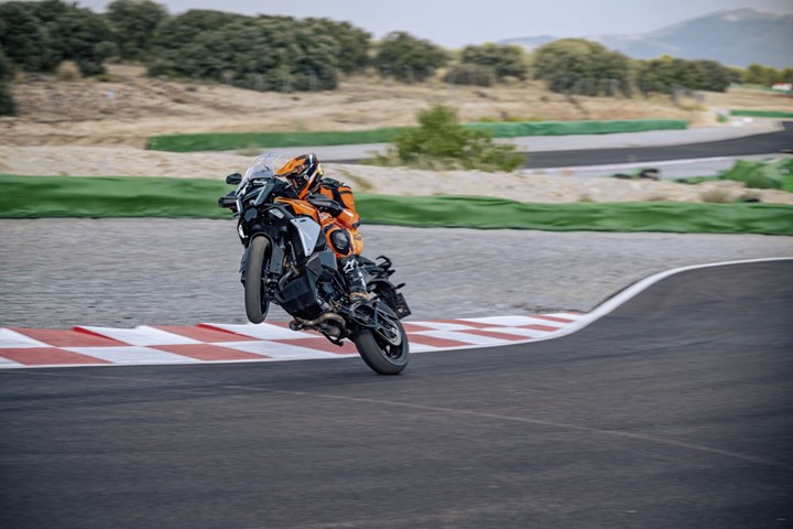 KTM 1390 Super Adventure S EVO () - Bild 5