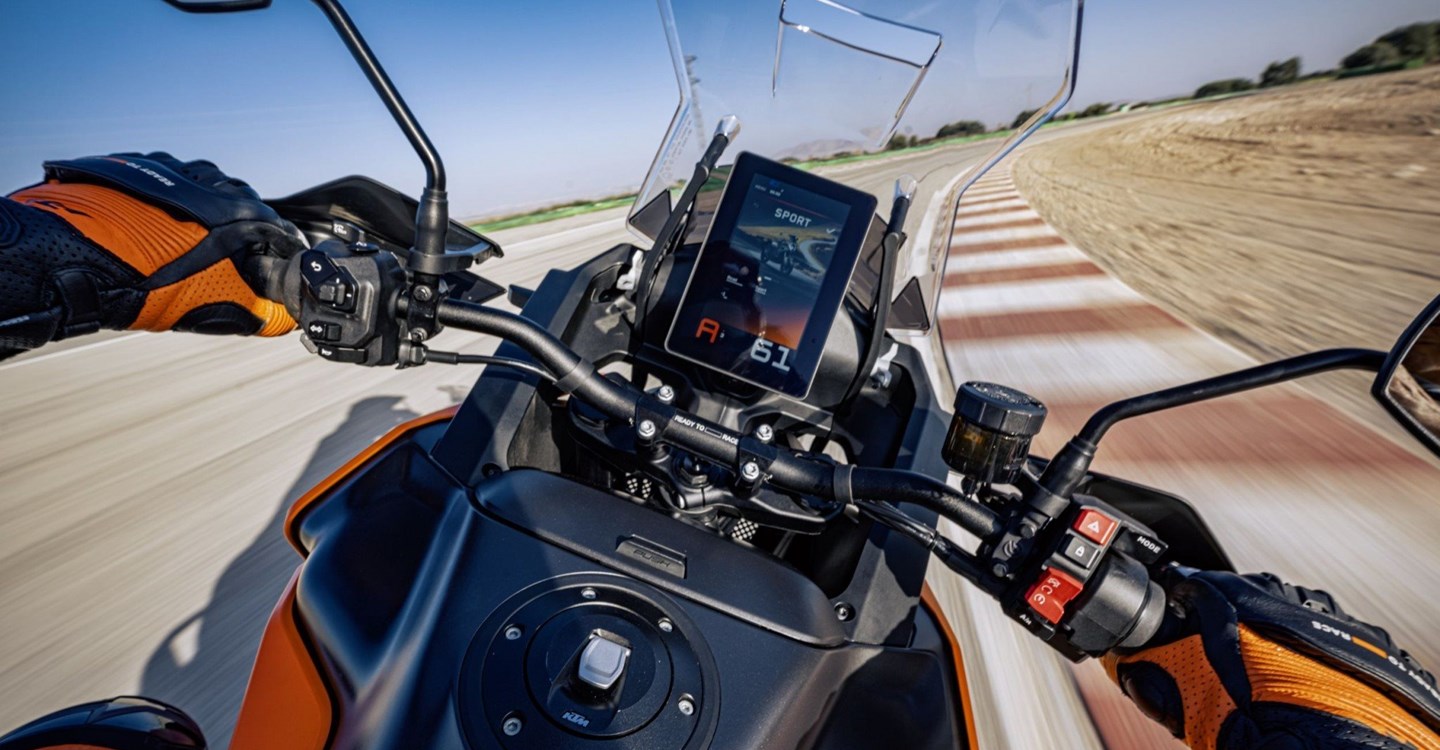 Zum Vergrößern bitte anklicken! KTM 1390 Super Adventure S EVO