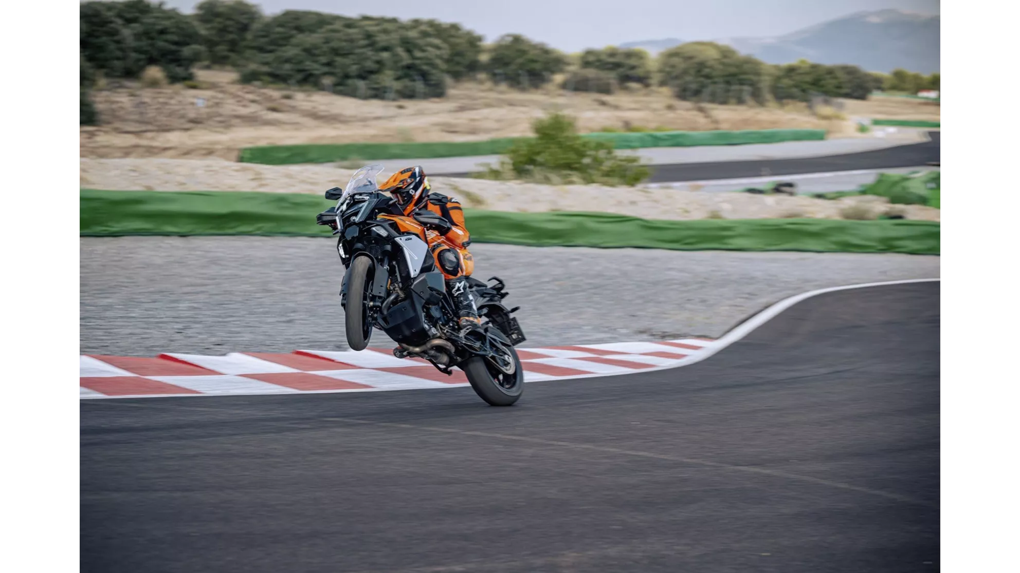 KTM 1390 Super Adventure S EVO - Bild 14 KTM 1390 Super Adventure S EVO - Bild 14