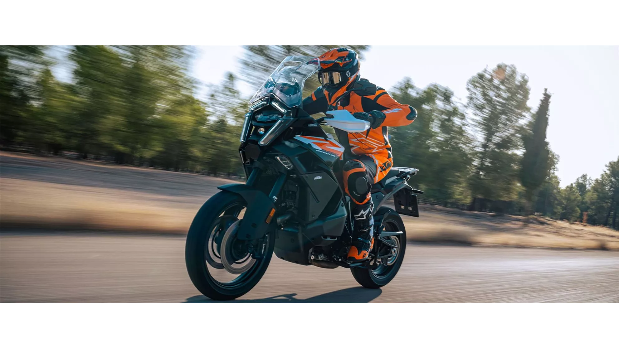 KTM 1390 Super Adventure S - Image 1 KTM 1390 Super Adventure S - Image 1