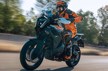 KTM 1390 Super Adventure S 2026 - Bild 3