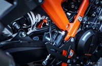 KTM 990 Duke R 2026 - Bild 8