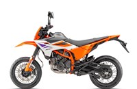 KTM 390 SMC R 2026 - Bild 6
