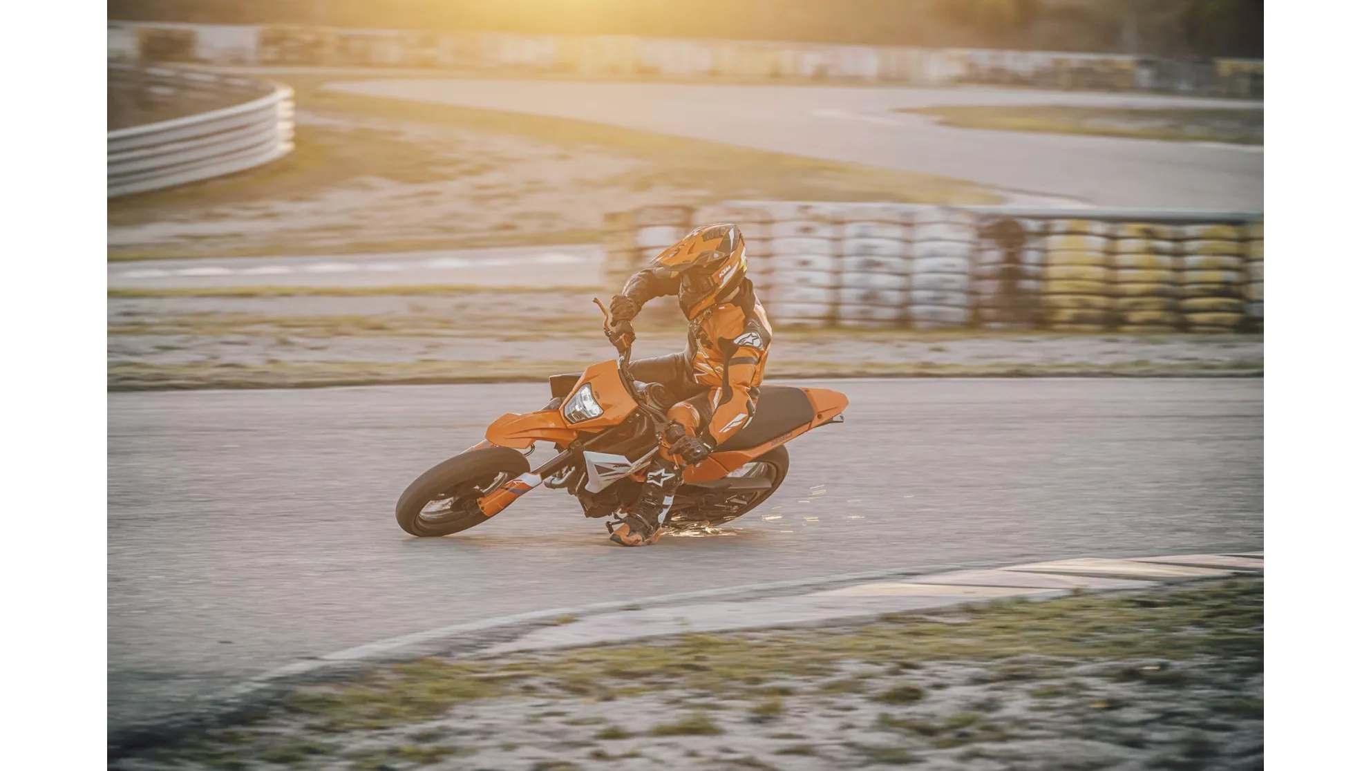 KTM 390 SMC R - Obrázek 6 KTM 390 SMC R - Obrázek 6