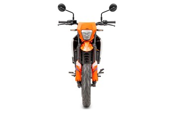 KTM 390 SMC R 2026 - Bild 9