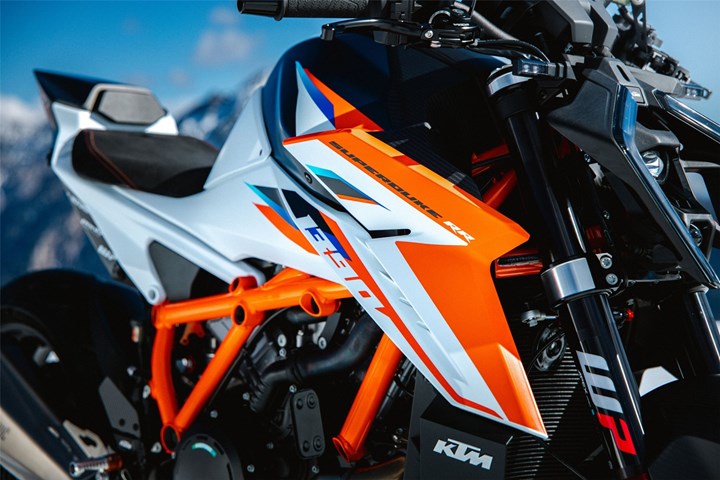 KTM 1390 Super Duke RR () - Bild 15