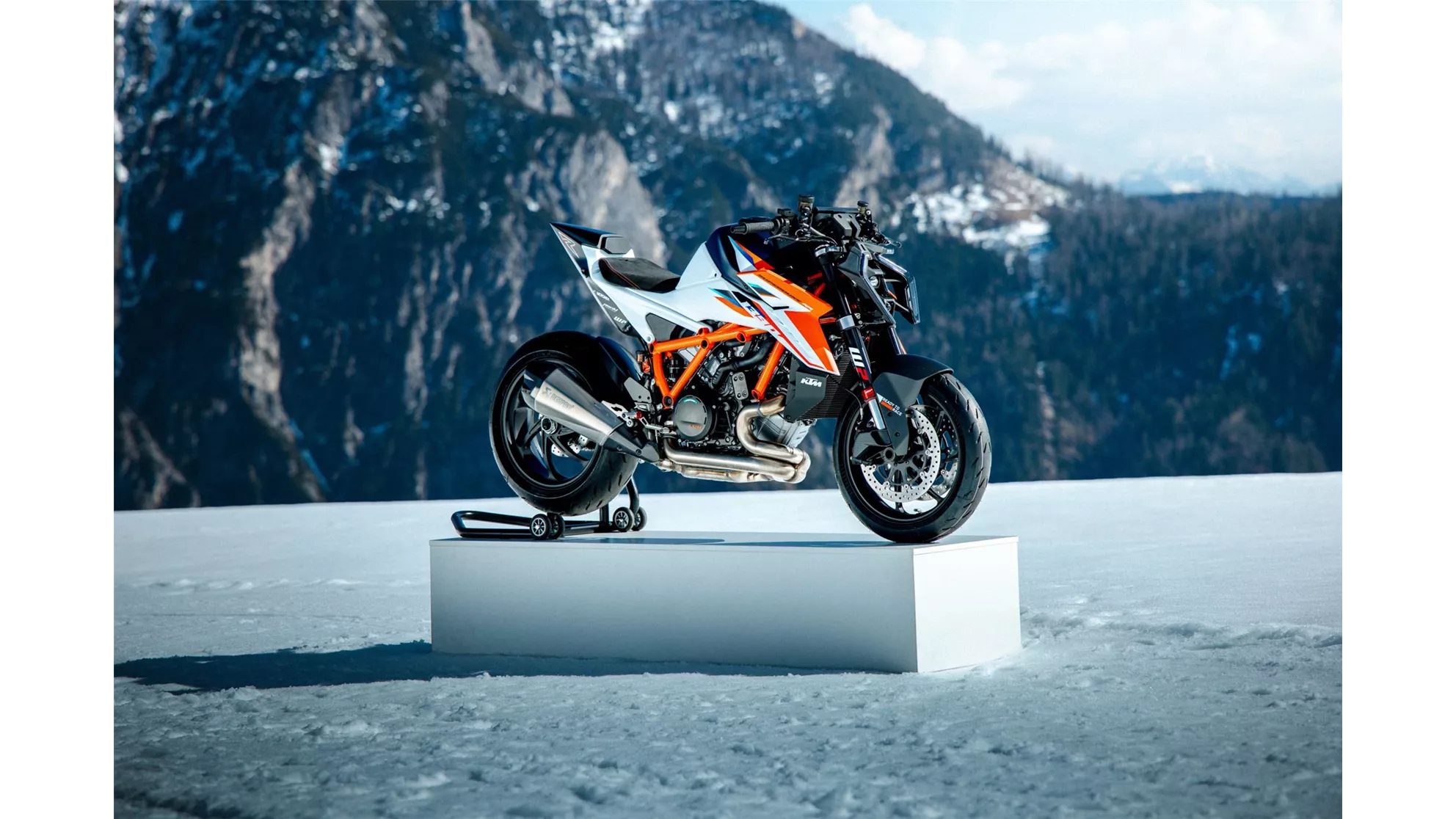 KTM 1390 Super Duke RR - Image 15 KTM 1390 Super Duke RR - Image 15