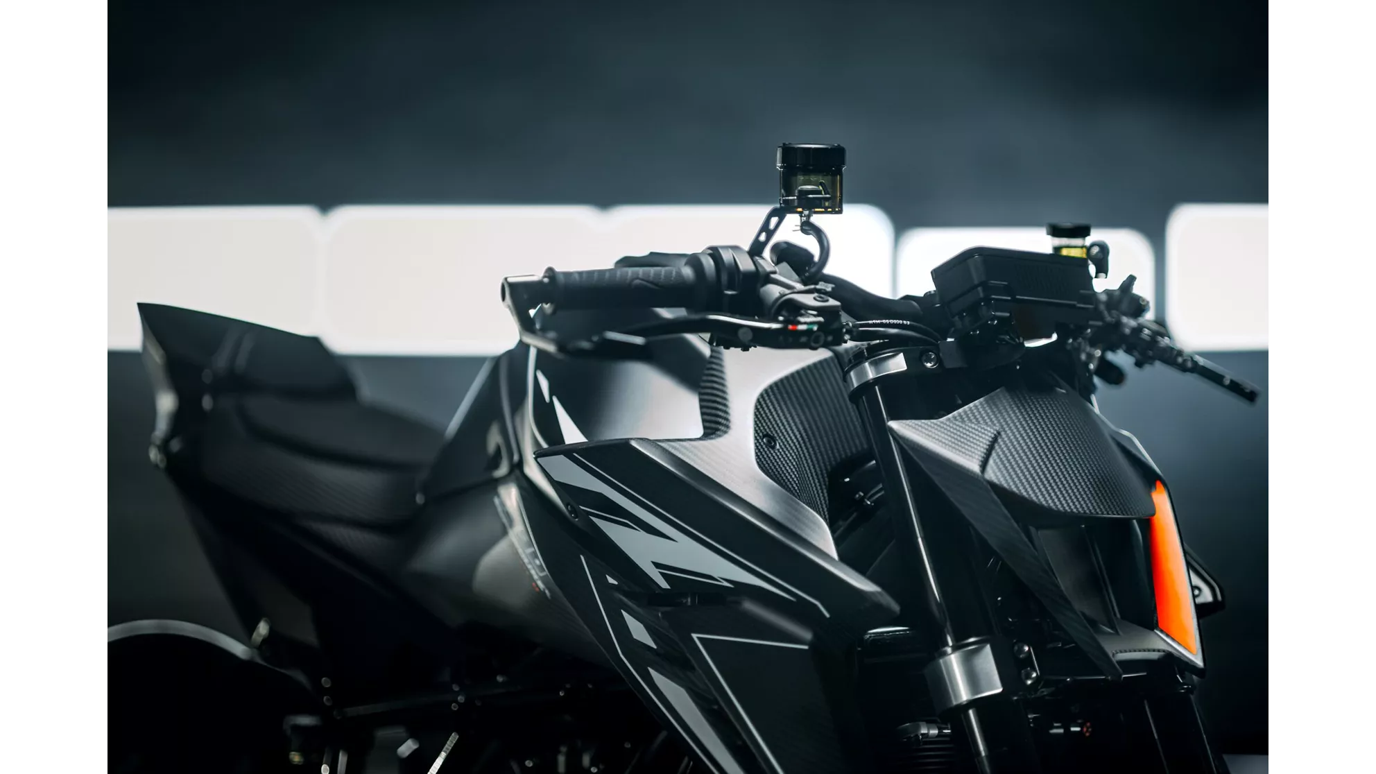 KTM 1390 SUPER DUKE RR TRACK 2026 - Slika 21 KTM 1390 SUPER DUKE RR TRACK 2026 - Slika 21